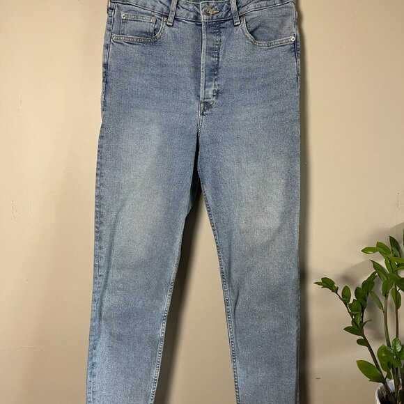 H&M Divided Button Fly Distressed Hem Jeans - Size 10  Gently worn H&M Divided - Picture 6 of 6